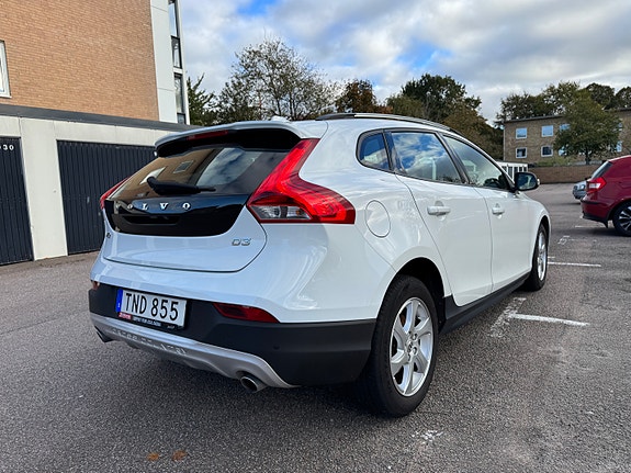 Volvo V40 Cross Country 5 of 10