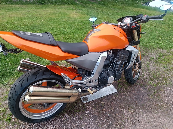 Kawasaki Z1000 6 of 7