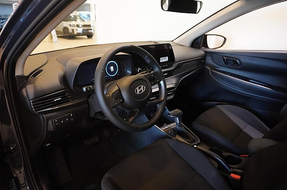Hyundai i20 2 of 5