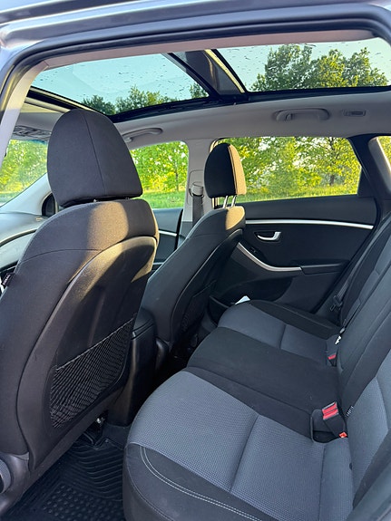 Hyundai i30 11 of 14