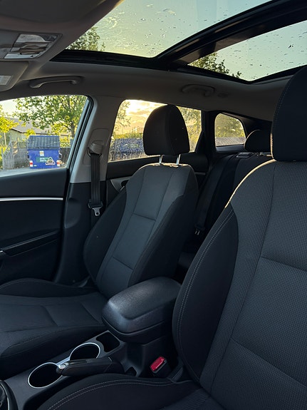 Hyundai i30 10 of 14