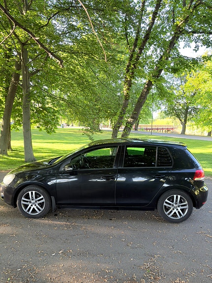 Volkswagen Golf VI 6 of 12