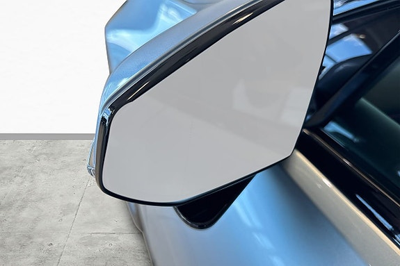 Polestar 4 18 of 30