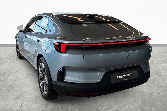 Polestar 4 7 of 30