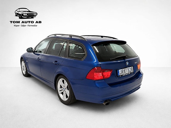 BMW 318i 3 of 5