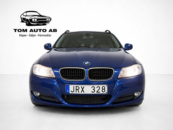 BMW 318i 2 of 5