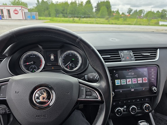 Skoda Octavia 5 of 9