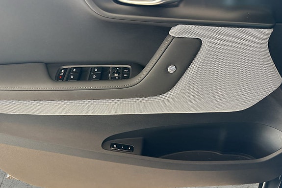 Polestar 2 15 of 27