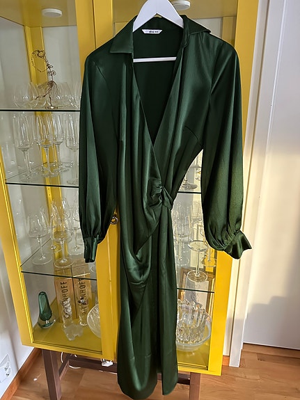 Product image 10 of 32