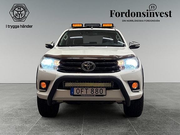 Toyota HiLux 9 of 18