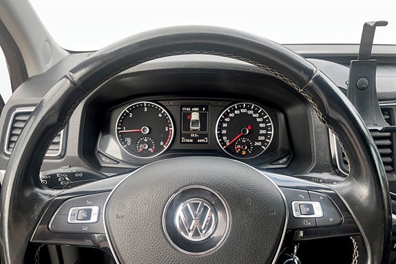 Volkswagen Amarok 6 of 6