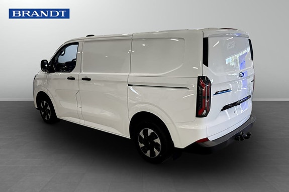 Ford E-Transit 3 of 11