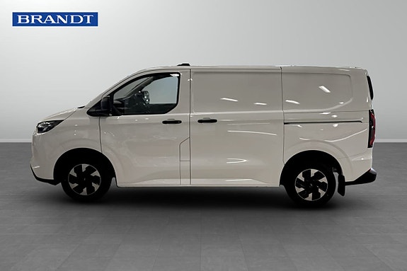 Ford E-Transit 5 of 11