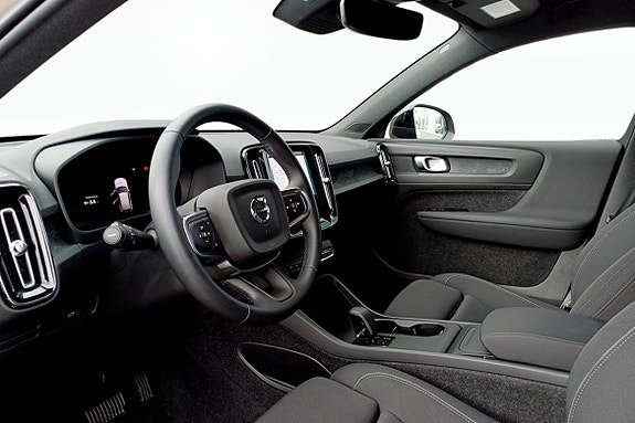 Volvo EX40 5 of 5