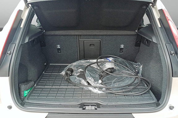 Volvo EX40 9 of 9