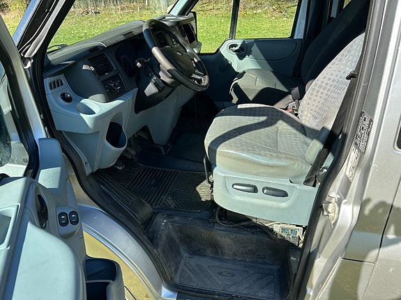 Ford Transit 5 of 5