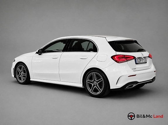 Mercedes-Benz A200 3 of 5