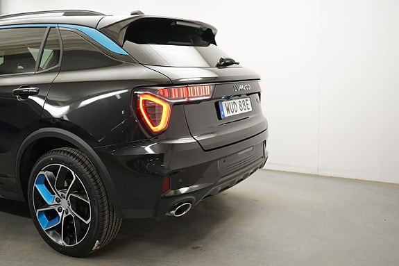 Lynk & Co 01 3 of 5