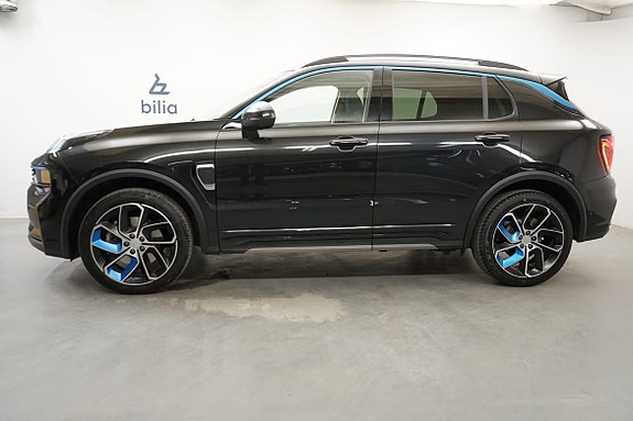 Lynk & Co 01 2 of 5