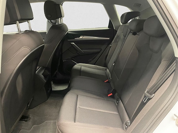 Audi Q5 7 of 8
