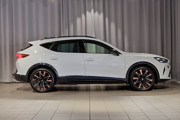 Cupra Formentor e-HYBRID 4 of 5