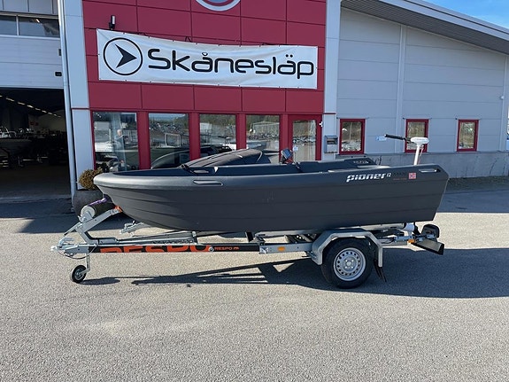 Begagnad Pioner P12 Maxi med el-motor