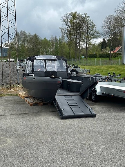 Pioner Multi III med Kapell och Suzuki 80hk 2 of 7