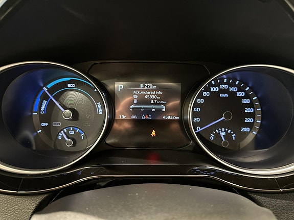 Kia Ceed 10 of 16