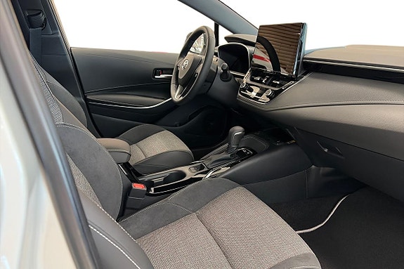 Toyota Corolla 7 of 21