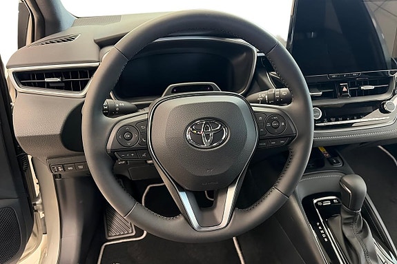 Toyota Corolla 13 of 21
