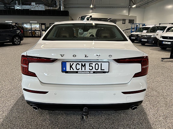 Volvo S60 3 of 5