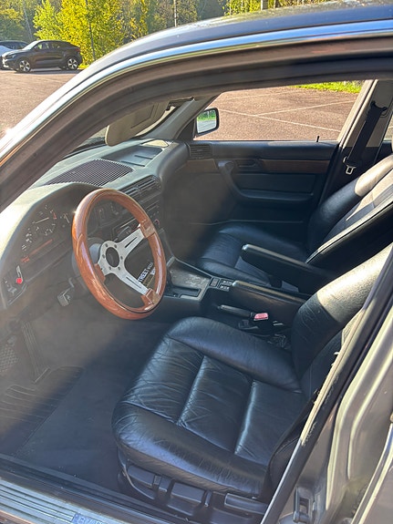 BMW 530i 7 of 11