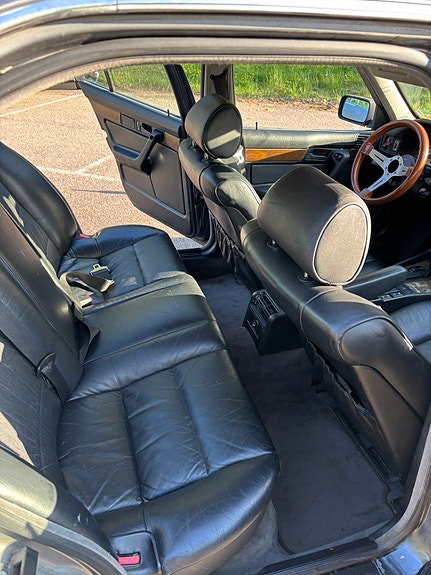 BMW 530i 9 of 11