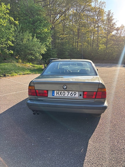 BMW 530i 5 of 5