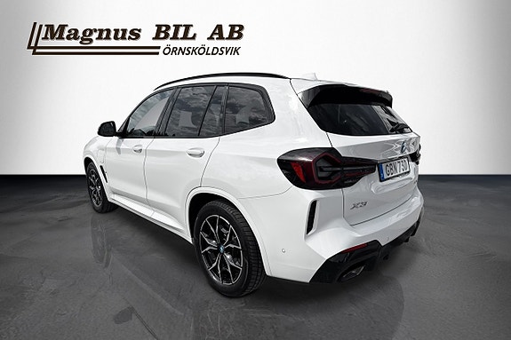 BMW X3 4 of 5