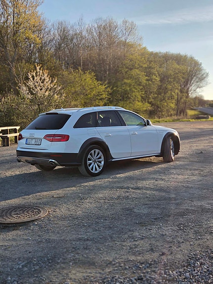 Audi A4 allroad 4 of 5