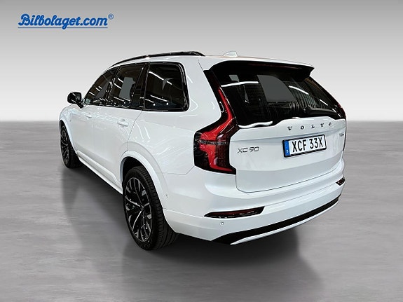 Volvo XC90 8 of 19