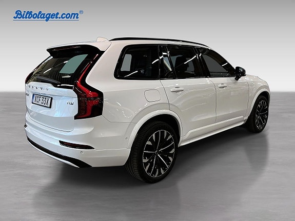 Volvo XC90 6 of 19