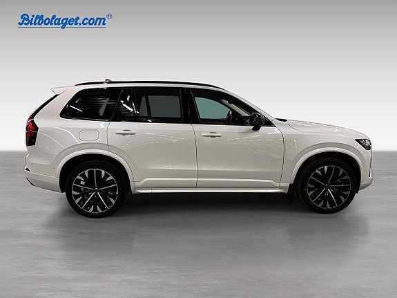 Volvo XC90 5 of 19