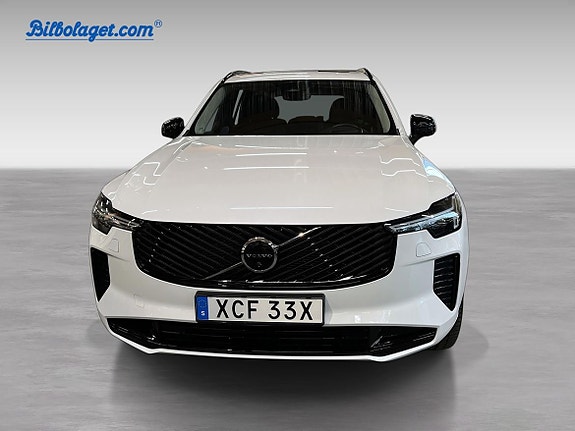 Volvo XC90 3 of 19