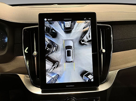 Volvo XC90 19 of 19