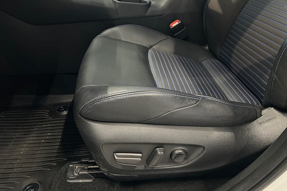 Toyota RAV4 23 of 23