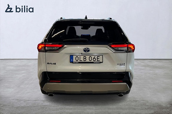 Toyota RAV4 5 of 5