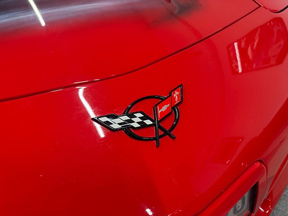 Chevrolet Corvette 13 of 30