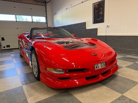 Chevrolet Corvette 11 of 30