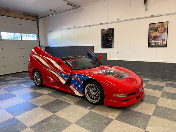 Chevrolet Corvette 18 of 30