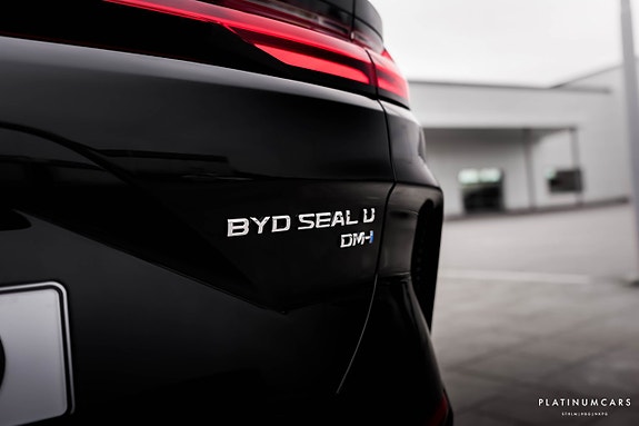 BYD Seal U 23 of 26