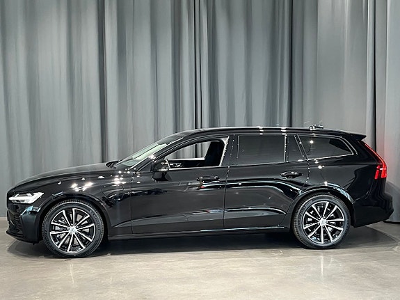 Volvo V60 2 of 8