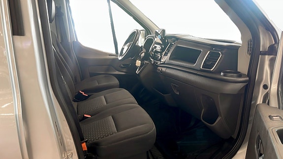 Ford Transit 3 of 5