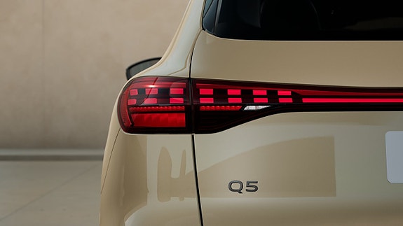 Audi Q5 4 of 5